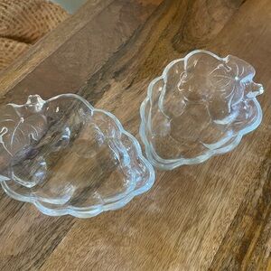Clear Glass grape-Shaped Dishes
Candy dish Set of 2 vintage mcm